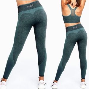 💋NEW💙 Victoria's Secret PINK Heart Bottom SEAMLESS Workout Leggings, M